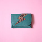 Micro pochette Eclair cuir vert & léopard