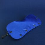 Étui à lunettes IAN en cuir bleu métallisé