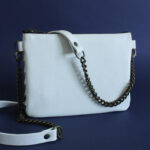 Sac pochette Serena blanc et argent (gamme slim)