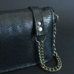 Sac Mini Venus en cuir noir façon serpent