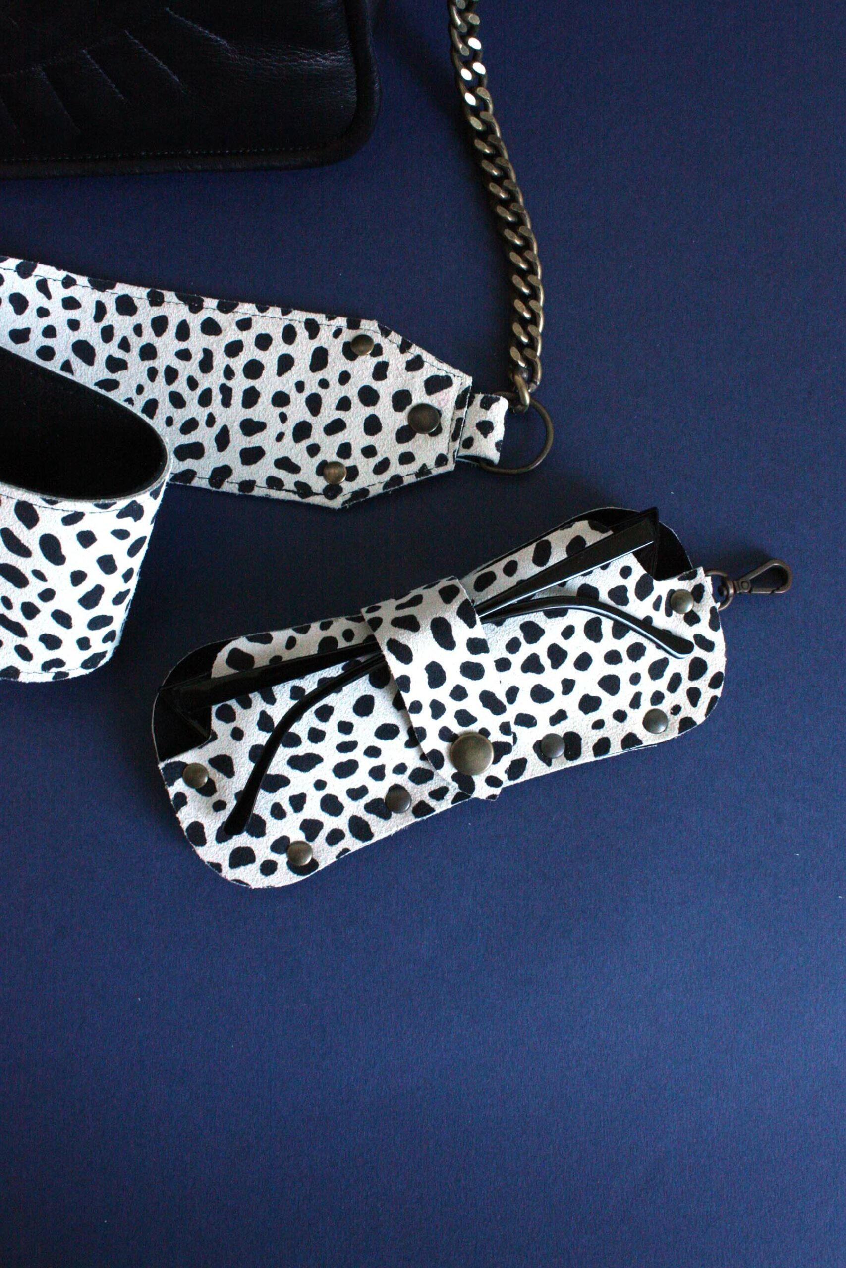 Étui à lunettes IAN en cuir motif dalmatien